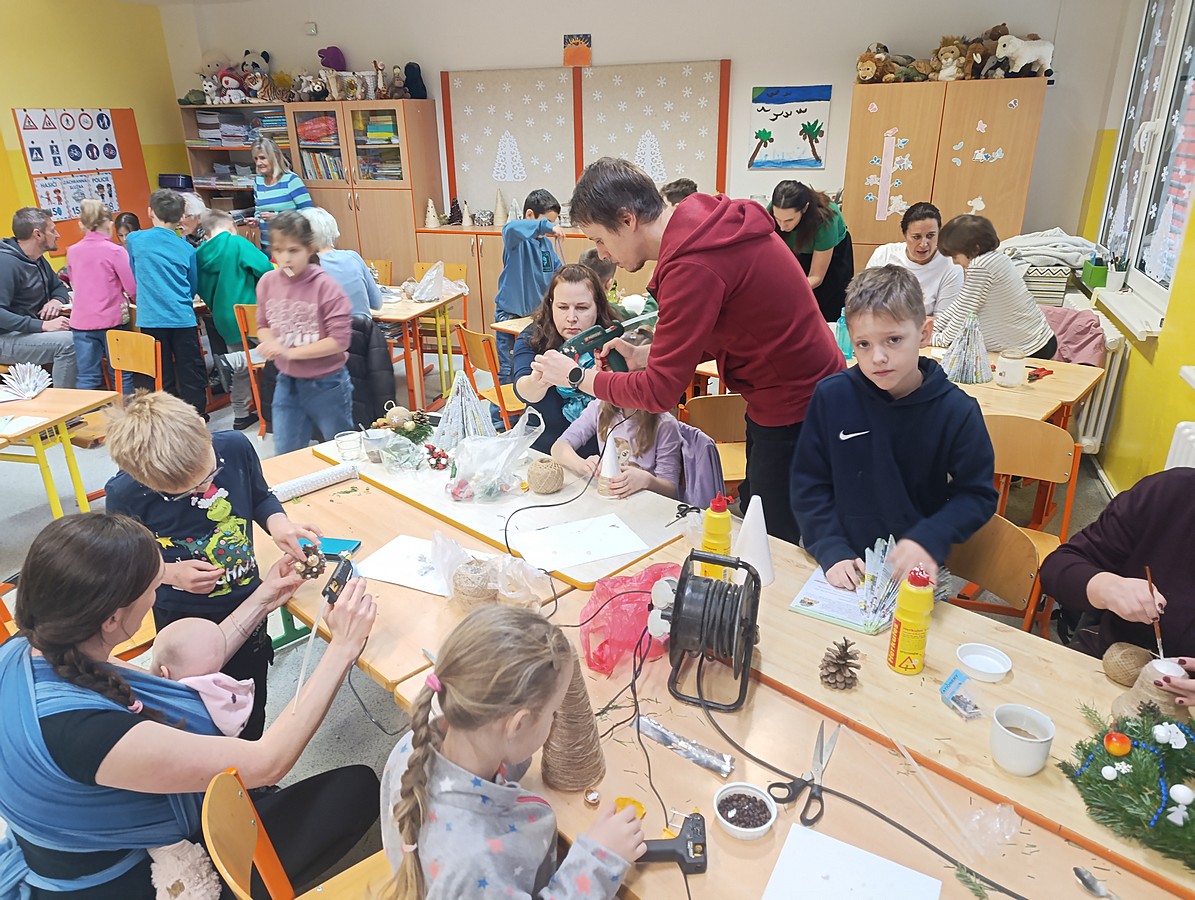 Vánoční dílničky v 2.B